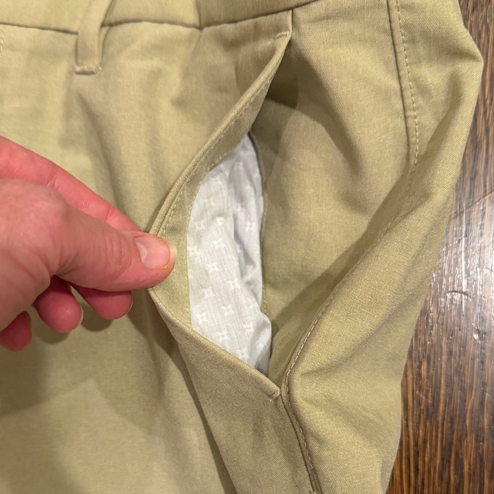 Bonobos Performance Link Pants Khaki Heather in Athletic Fit - Picture 4 of 9